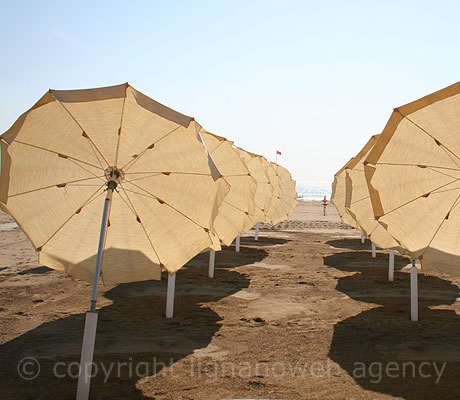 Ombrelloni spiaggia Lignano Sabbiadoro foto
